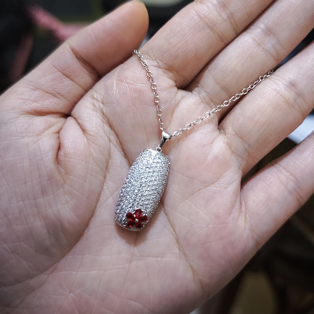 Full Ruby/Blue/Green/Black/White Cubic zircon Pendant Necklace Long/Star pendant Luxury jewelry for Women
Full Ruby/Blue/Green/Black/White Cubic zircon Pendant Necklace Long/Star pendant Luxury jewelry for Women