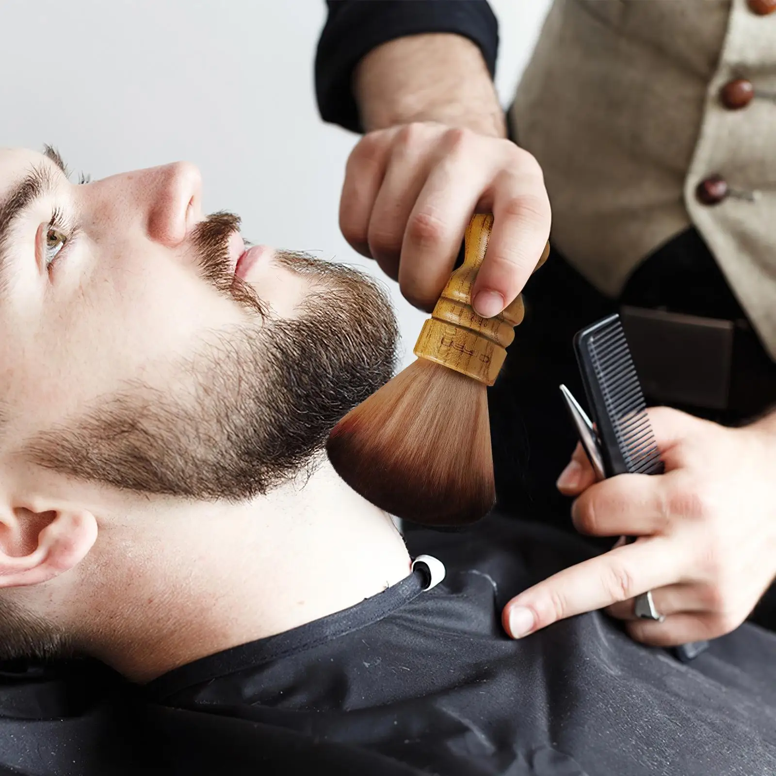 Manicure Barber Neck Dusting Brush Soft Bristle Hair Clippers Wood Hairbrush Duster for Cutting
Manicure Barber Neck Dusting Brush Soft Bristle Hair Clippers Wood Hairbrush Duster for Cutting