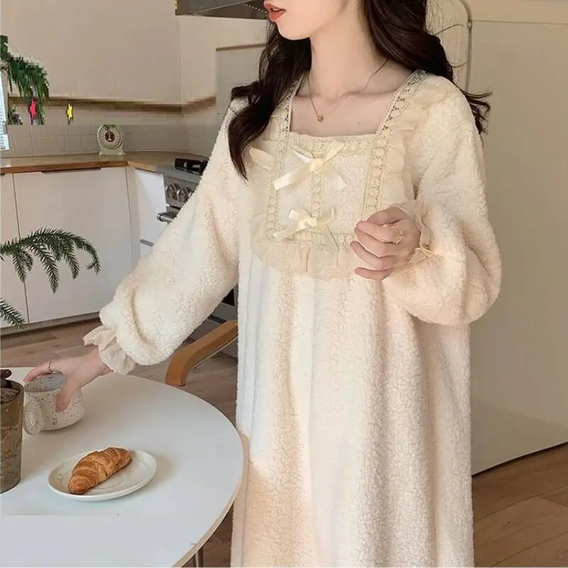 Одежда для сна принцессы из кораллового флиса, халат для девочек, кавайные свободные пижамы, одежда для отдыха, осенне-зимняя семейная одежда для спальни, верхняя одежда
Одежда для сна принцессы из кораллового флиса, халат для девочек, кавайные свободные пижамы, одежда для отдыха, осенне-зимняя семейная одежда для спальни, верхняя одежда