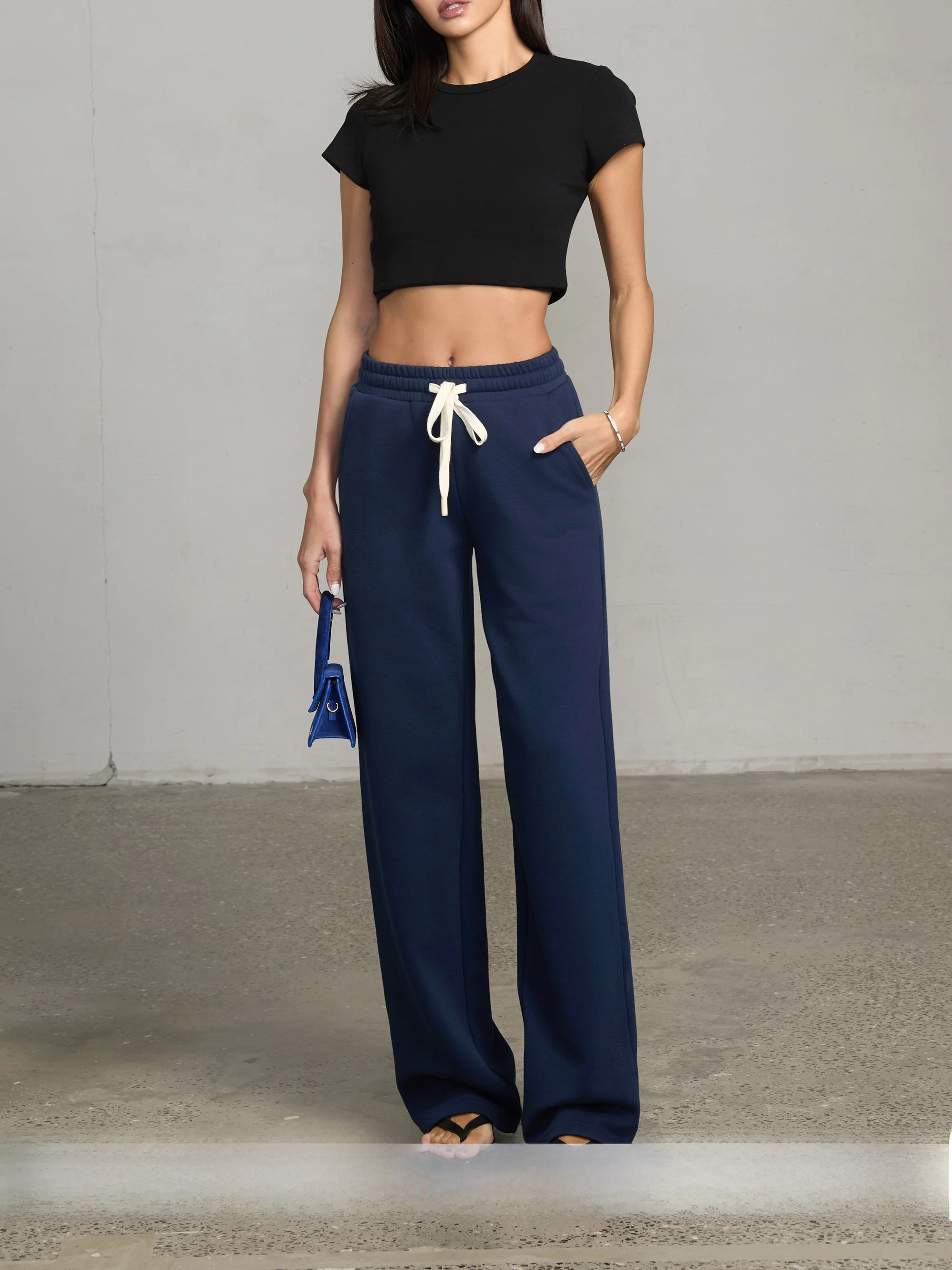 MIRANDA SONG Casual Slim Fit Straight Leg Sweatpants Women's mid Low Waist Elastic Waist Drawstring Long Pants
MIRANDA SONG Casual Slim Fit Straight Leg Sweatpants Women's mid Low Waist Elastic Waist Drawstring Long Pants