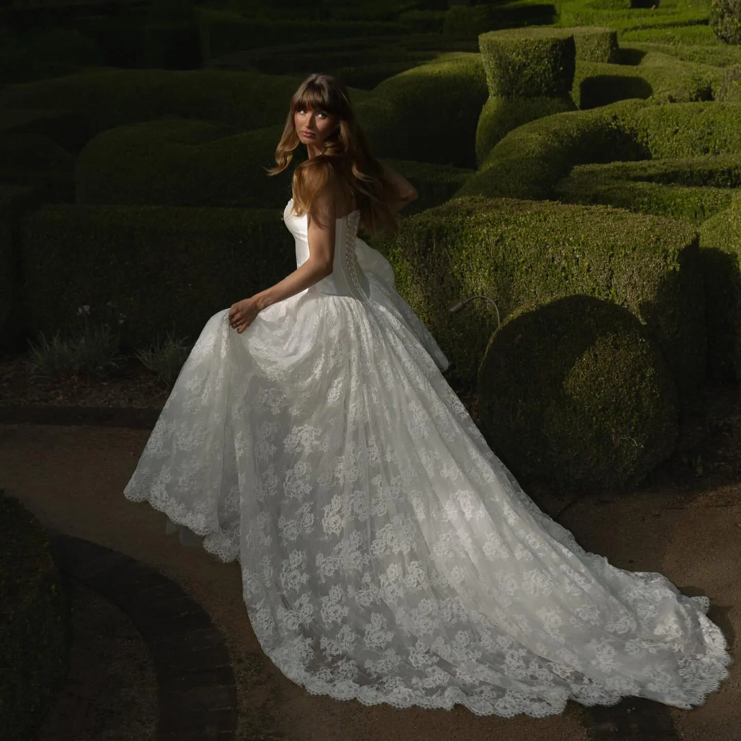 Sharon Said Luxury Lace A Line Wedding Dress Strapless Satin Lace-up Women's Bridal Gowns SW728 Customized
Sharon Said Luxury Lace A Line Wedding Dress Strapless Satin Lace-up Women's Bridal Gowns SW728 Customized