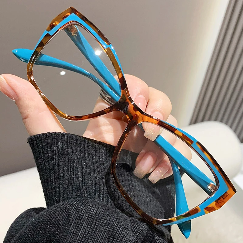 New Trend Women's Cat Eye Optical Glasses Fashion Ultralight Luxury Computer Eyeglasses Unisex Anti-blue Ray Plain Glasses Gafas
New Trend Women's Cat Eye Optical Glasses Fashion Ultralight Luxury Computer Eyeglasses Unisex Anti-blue Ray Plain Glasses Gafas