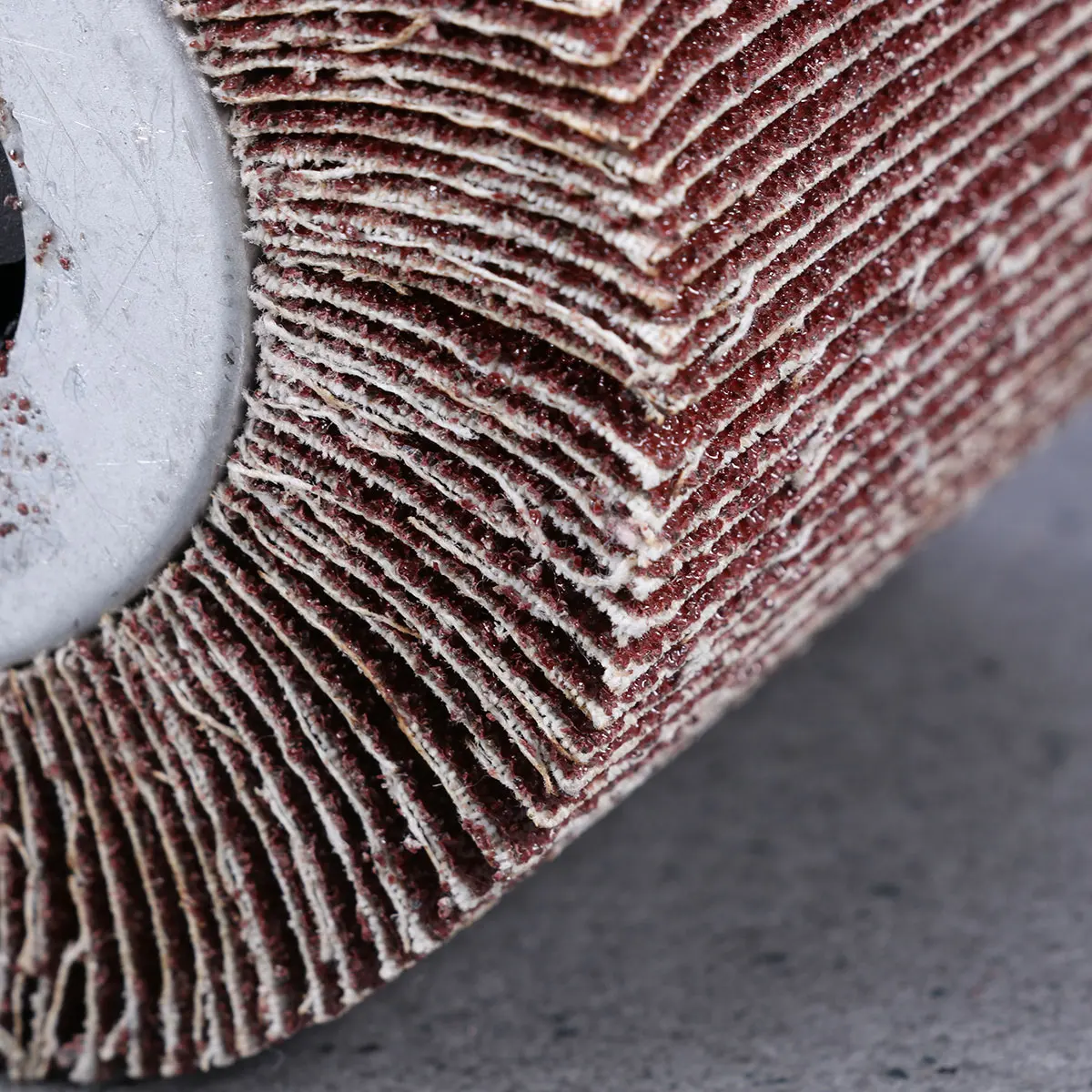 Metal Sanding Flap Disc Angle Grinder Roller 60 Grit for Grinding Stock Removal Rust Paint Steel Non-Ferrous Flap Disk
Metal Sanding Flap Disc Angle Grinder Roller 60 Grit for Grinding Stock Removal Rust Paint Steel Non-Ferrous Flap Disk