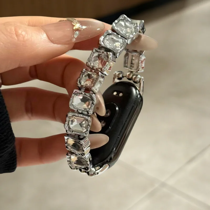 Квадратный металлический ремешок с блестящими стразами, подходит для Xiaomi Band 8Pro/9Pro, для Mi Band 3/4/5/6/7, 8/8NFC/9/9NFC/10/10NFC, для Redmi Watch.
Квадратный металлический ремешок с блестящими стразами, подходит для Xiaomi Band 8Pro/9Pro, для Mi Band 3/4/5/6/7, 8/8NFC/9/9NFC/10/10NFC, для Redmi Watch.