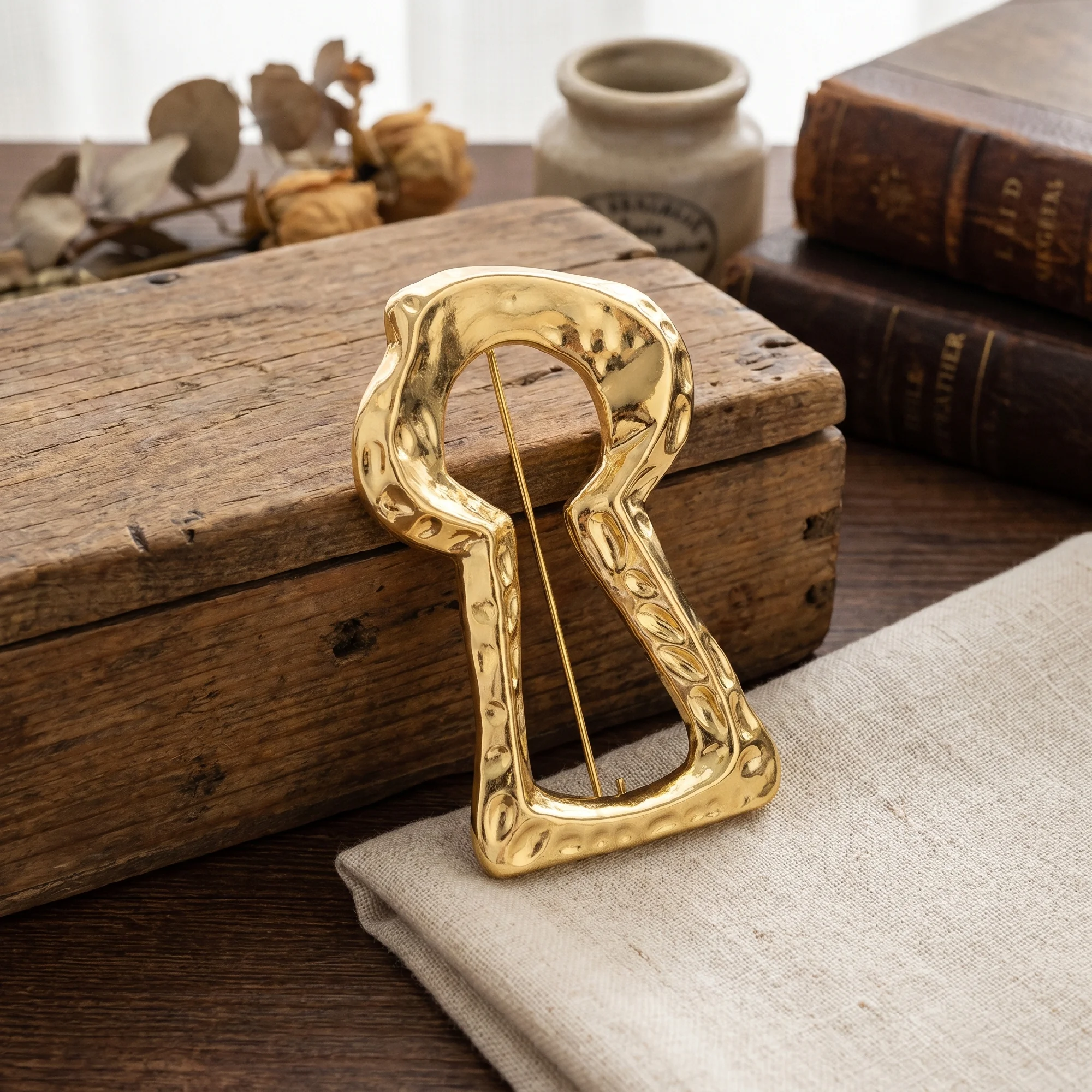 Stylish Geometric Brooches for Women Creative Regular Shaped Pins Friend Event Party New Gifts Jewelry Decoration Accessories
Stylish Geometric Brooches for Women Creative Regular Shaped Pins Friend Event Party New Gifts Jewelry Decoration Accessories