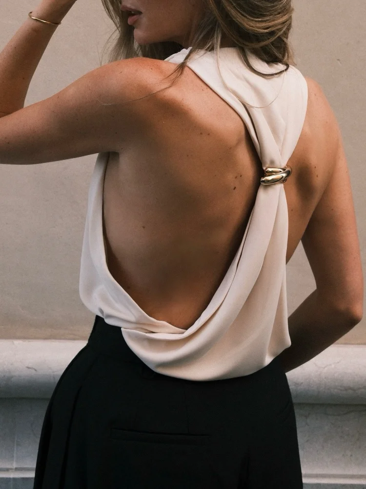 Women's Elegant Halter Neck Sleeveless Blouse Open Back Twisted Gold Buckle Casual Formal Wear Summer Lady Detail Office Wear
Women's Elegant Halter Neck Sleeveless Blouse Open Back Twisted Gold Buckle Casual Formal Wear Summer Lady Detail Office Wear