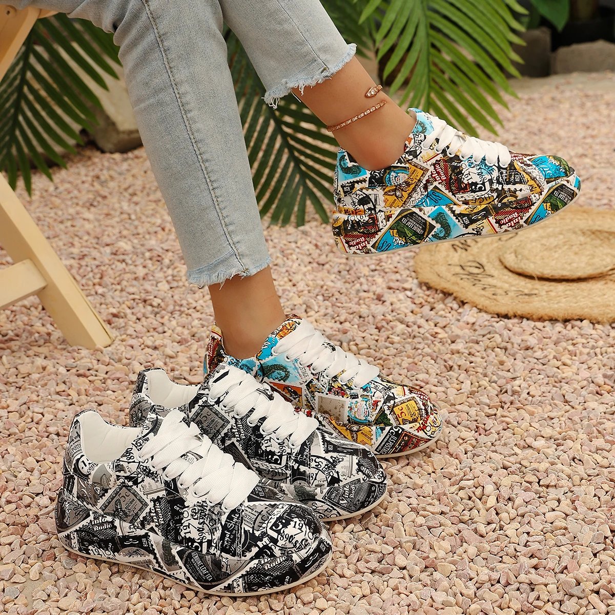 Women Graffiti Print Sneakers Fashion Lace-up Low-top Platform Sneakers Casual Skateboard Shoes Women Designer Vulcanized Shoes
Women Graffiti Print Sneakers Fashion Lace-up Low-top Platform Sneakers Casual Skateboard Shoes Women Designer Vulcanized Shoes