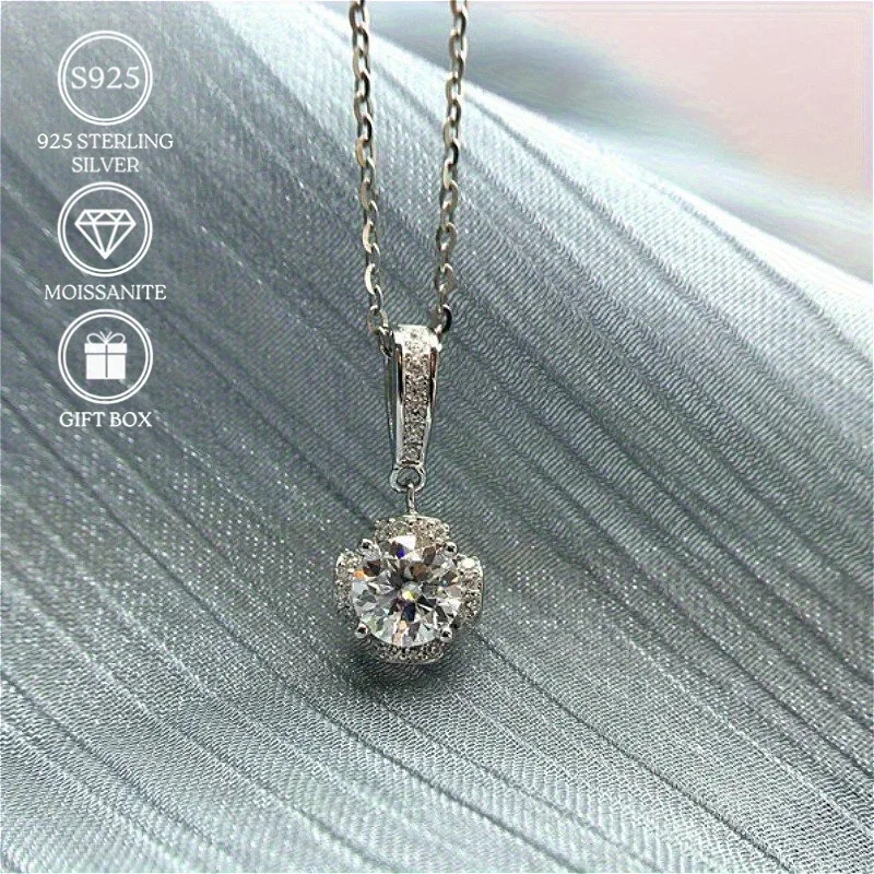 1pc 1 Carat 925 Silver Delicate Necklace, Forward Gift Suitable for Lovers, Friends, Family on Special Occasions Like Parties.
1pc 1 Carat 925 Silver Delicate Necklace, Forward Gift Suitable for Lovers, Friends, Family on Special Occasions Like Parties.