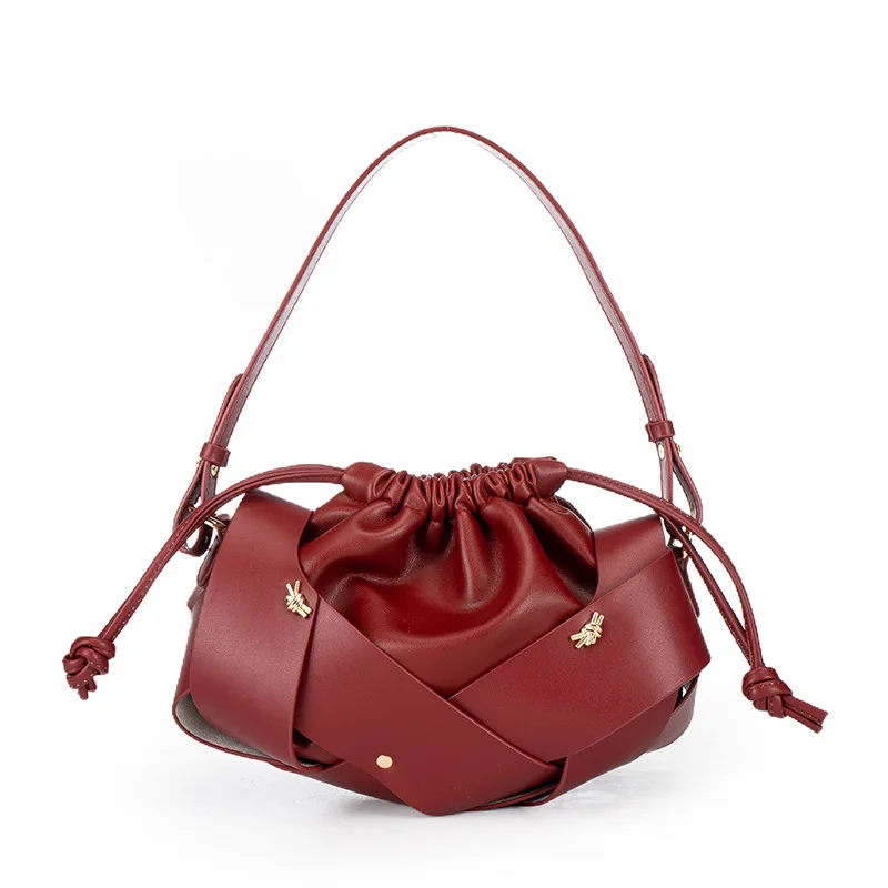 Women Handmade Woven Shoulder Bag Drawstring Crossbody Handbag Elegant Commuter Purse
Women Handmade Woven Shoulder Bag Drawstring Crossbody Handbag Elegant Commuter Purse