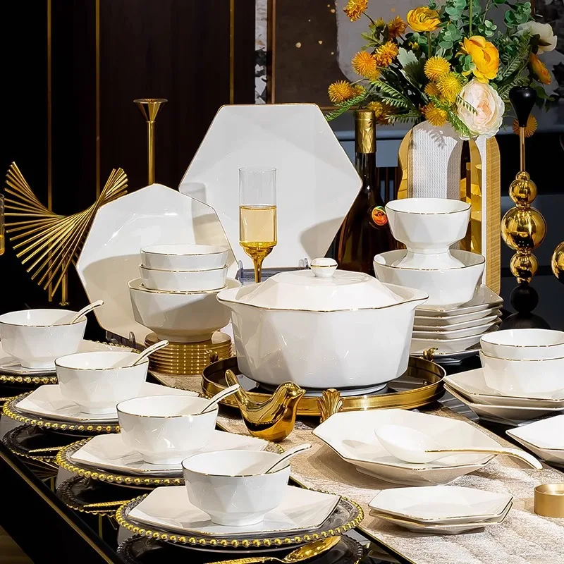 Light Luxury Bone China Tableware Set Jingdezhen Ceramic Tableware Set Gold Rimmed Bowls and Plates Octagonal Gold Drawing Set
Light Luxury Bone China Tableware Set Jingdezhen Ceramic Tableware Set Gold Rimmed Bowls and Plates Octagonal Gold Drawing Set
