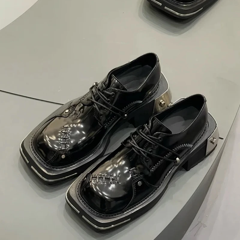 2026 Retro Women Men Metal Genuine Leather Women Sneaker Luxury Trainers Casual Lace-up Zip Flat Couple Black Shoes
2026 Retro Women Men Metal Genuine Leather Women Sneaker Luxury Trainers Casual Lace-up Zip Flat Couple Black Shoes