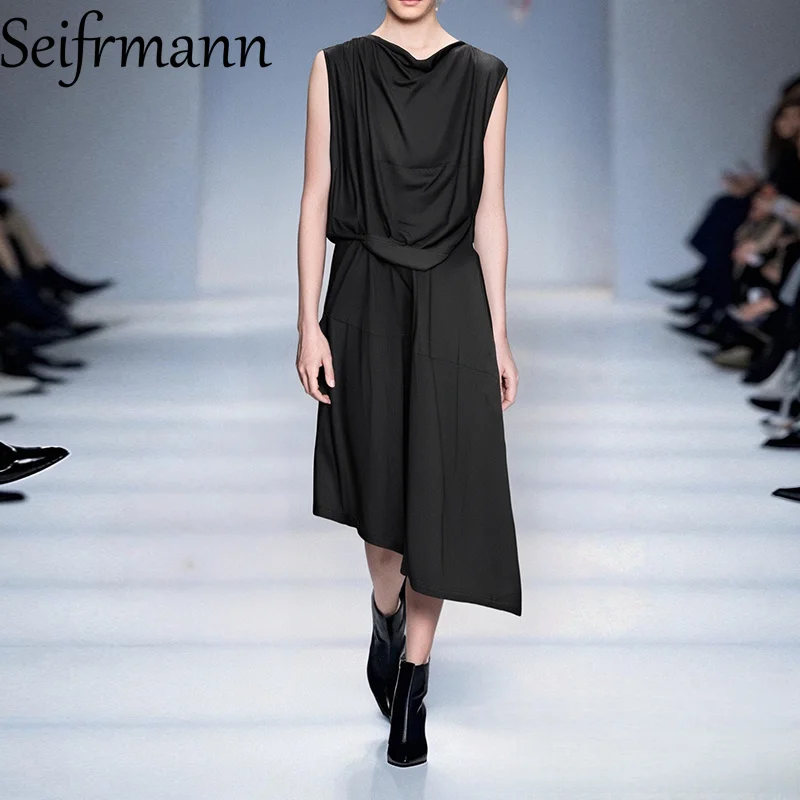 Seifrmann Swinging Collar, Shoulder Sleeves, Loose Fitting Top With Elastic Waist Skirt Set, Fashionable Urban Style
Seifrmann Swinging Collar, Shoulder Sleeves, Loose Fitting Top With Elastic Waist Skirt Set, Fashionable Urban Style
