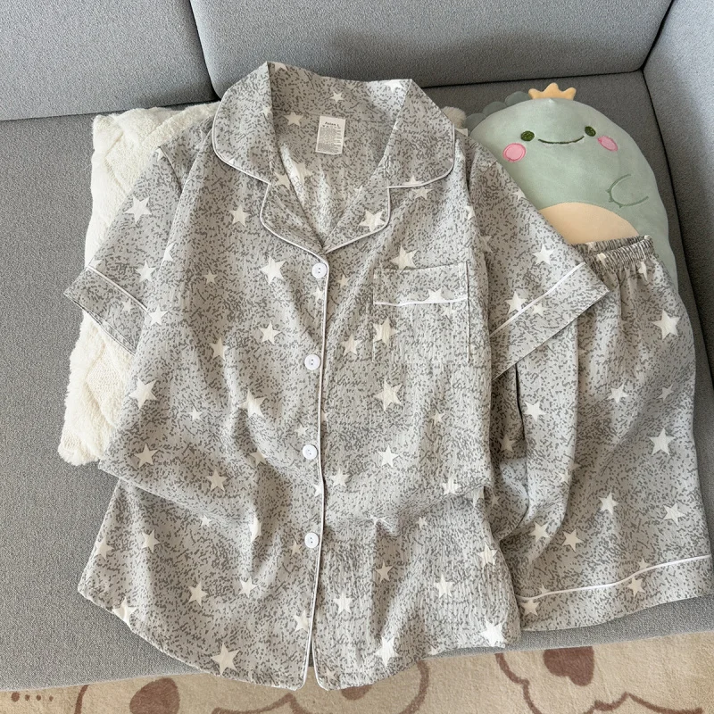 2Summer short-sleeve pajama set for women, comfortable and trendy, shorts can be worn outside, home wear set
2Summer short-sleeve pajama set for women, comfortable and trendy, shorts can be worn outside, home wear set