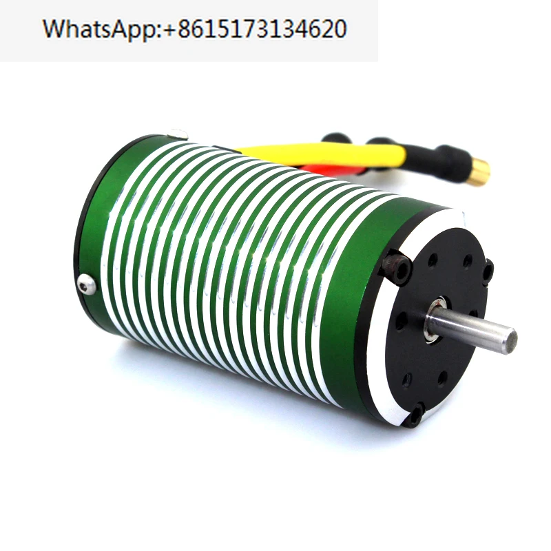4068 Four-pole Brushless Motor 1/8 Four-wheel Drive Big Foot Off-road Short Card High Power Remote Control Car Model
4068 Four-pole Brushless Motor 1/8 Four-wheel Drive Big Foot Off-road Short Card High Power Remote Control Car Model