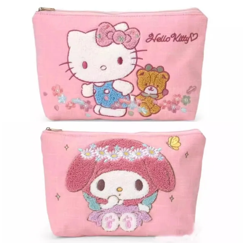 Новая косметичка Sanrio Hello Kitty My Melody Kawaii с вышивкой в стиле аниме, милая портативная сумка для хранения для девочек, подарки для девочек
Новая косметичка Sanrio Hello Kitty My Melody Kawaii с вышивкой в стиле аниме, милая портативная сумка для хранения для девочек, подарки для девочек