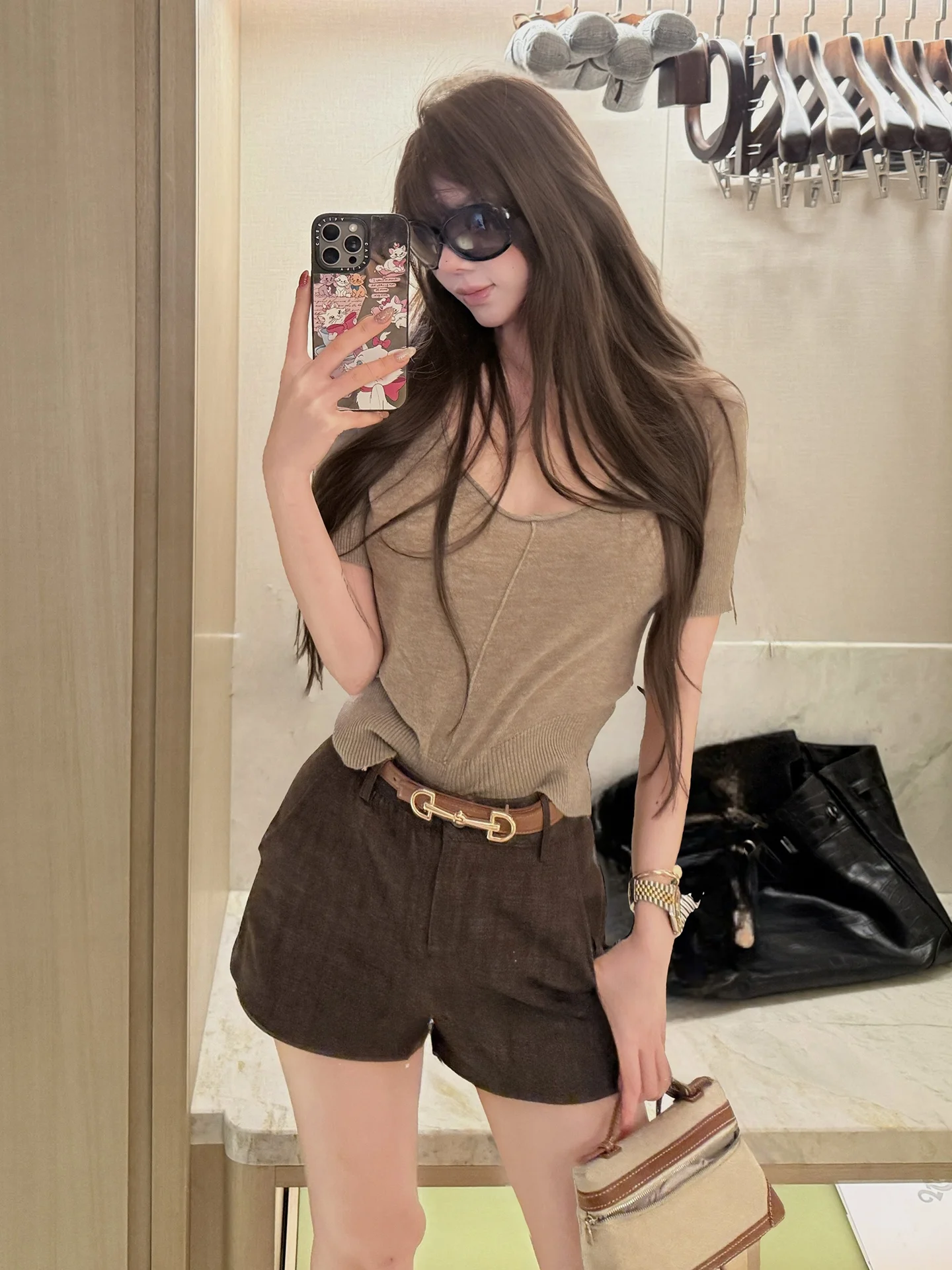Loose V-Neck Knitted Short Sleeve T-Shirt Women's Slimming Soft Skin-Friendly Casual Top for Small Figures Versatile Spring Wear
Loose V-Neck Knitted Short Sleeve T-Shirt Women's Slimming Soft Skin-Friendly Casual Top for Small Figures Versatile Spring Wear