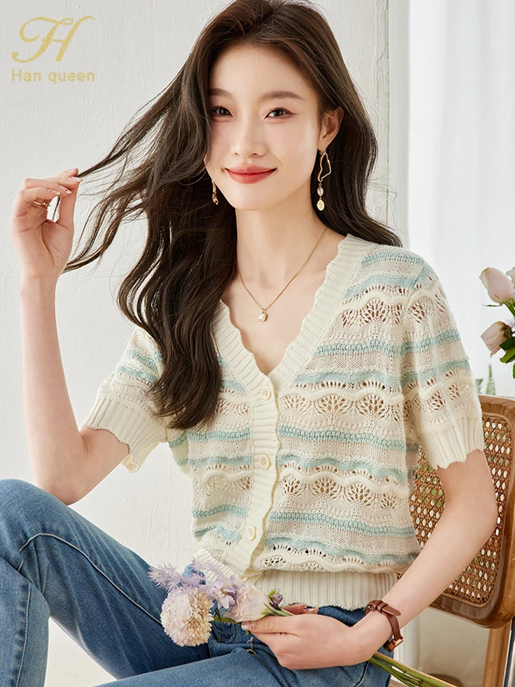 H Han Queen New Summer Tops Simple Chic Casual Tees Woman Clothing Korean Hollow Out Knitting Loose Short Sleeve T-Shirts
H Han Queen New Summer Tops Simple Chic Casual Tees Woman Clothing Korean Hollow Out Knitting Loose Short Sleeve T-Shirts