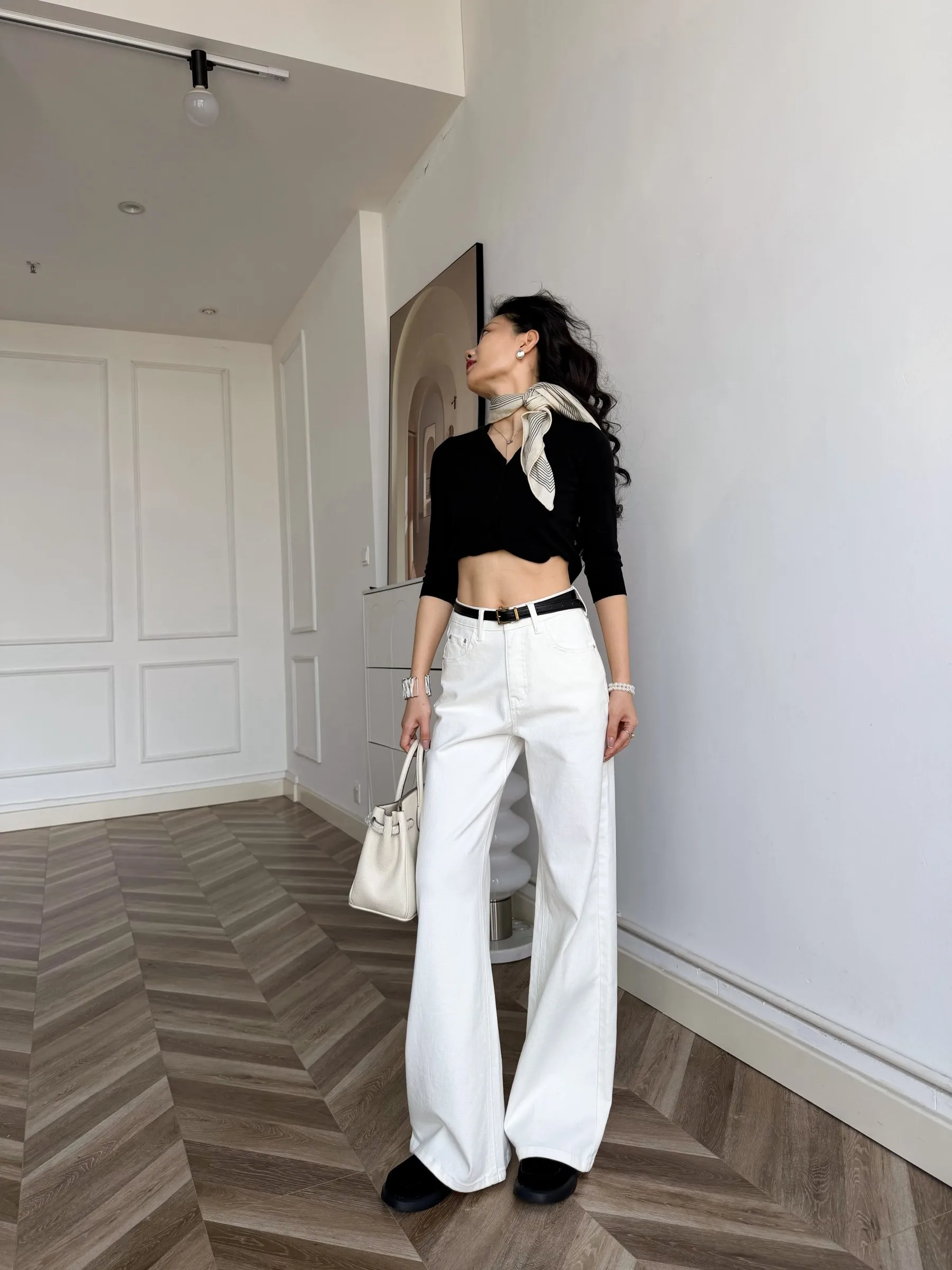 Белые джинсы с высокой талией свободного кроя для женщин, повседневные, из смесового хлопка, со средней посадкой, зауженные, прозрачные, непрозрачные (не просвечивающие)
Белые джинсы с высокой талией свободного кроя для женщин, повседневные, из смесового хлопка, со средней посадкой, зауженные, прозрачные, непрозрачные (не просвечивающие)