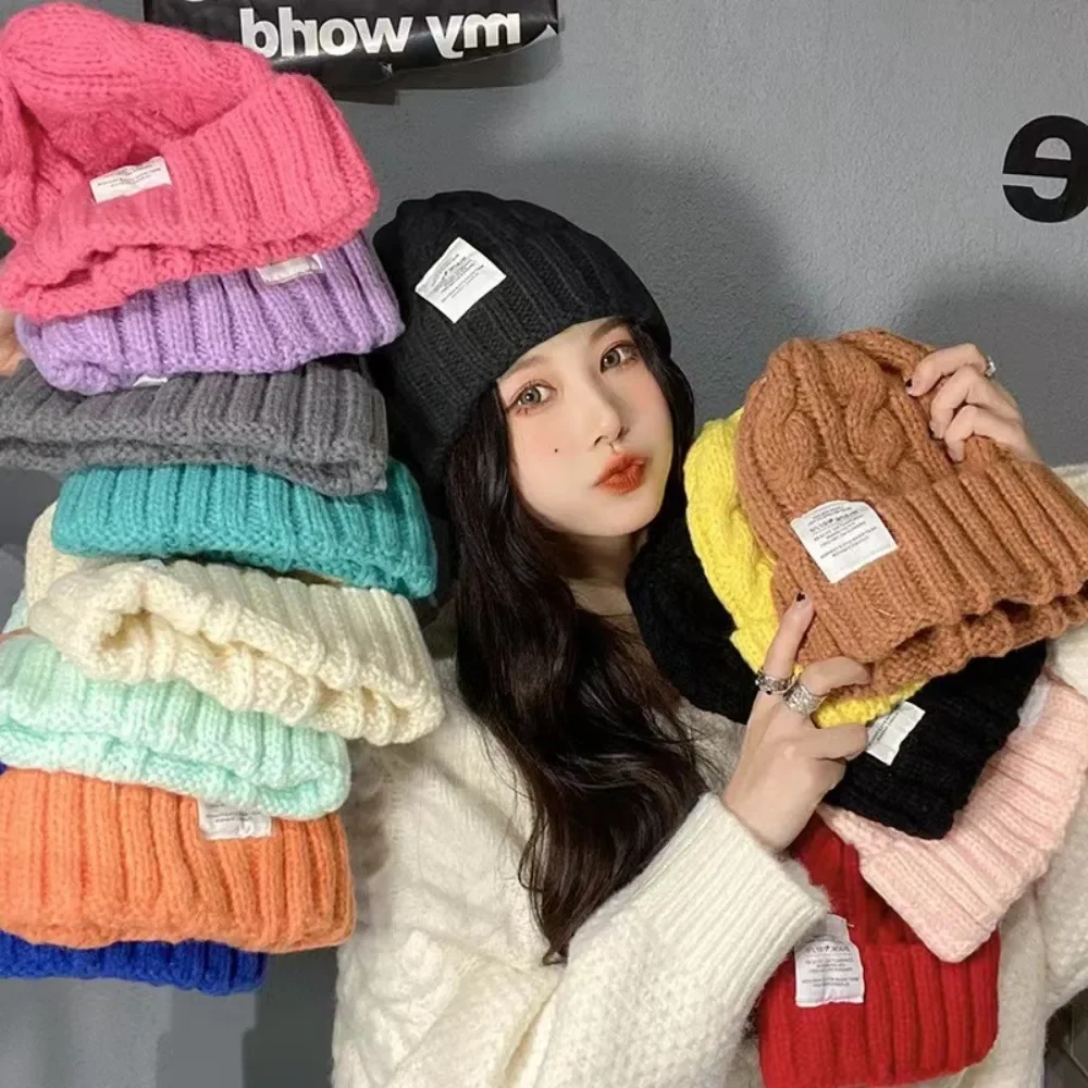 New Women's Winter Hat Beanie Hats for Women Knit Cap Fashion Warm Wool Couple Cap Bonnet Woman Winter Twist Female Bonnet
New Women's Winter Hat Beanie Hats for Women Knit Cap Fashion Warm Wool Couple Cap Bonnet Woman Winter Twist Female Bonnet