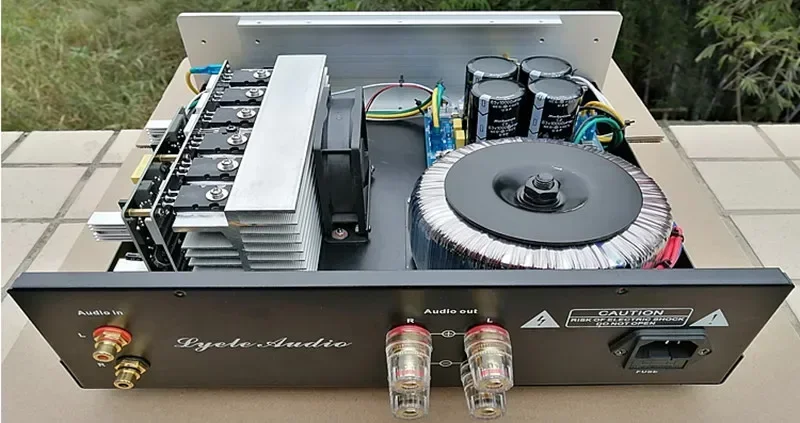 AC220V 500W*2 high power HIFI 2.0 channel home Stereo audio amplifier original ON NJW0281 NJW0302 or JP TTC5200 TTA1943 tube
AC220V 500W*2 high power HIFI 2.0 channel home Stereo audio amplifier original ON NJW0281 NJW0302 or JP TTC5200 TTA1943 tube