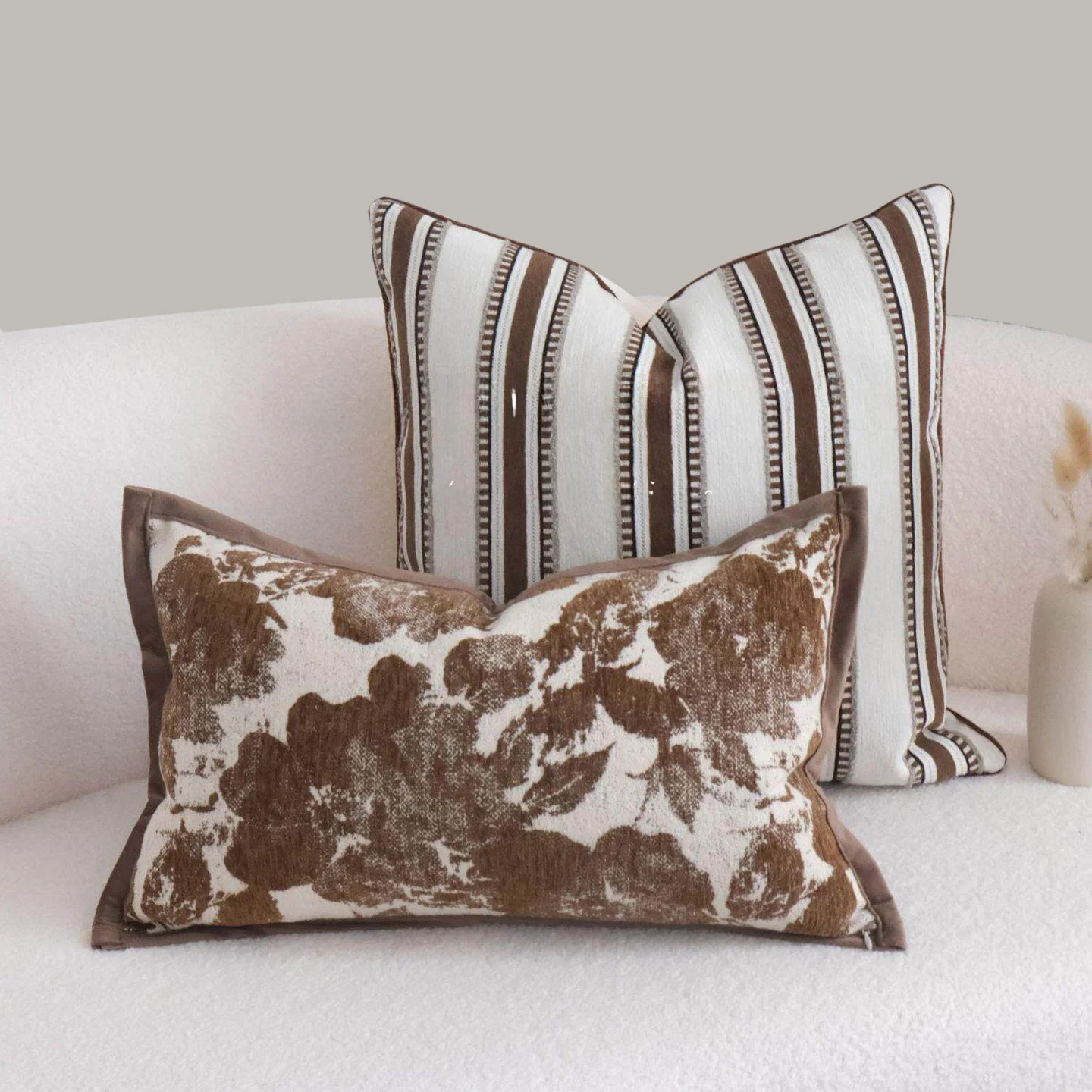 Caramel Edged Sofa Pillowcases Stripe Wide Hotel Homestay Cushion Covers Antique Style Rectangular Removable Washable
Caramel Edged Sofa Pillowcases Stripe Wide Hotel Homestay Cushion Covers Antique Style Rectangular Removable Washable