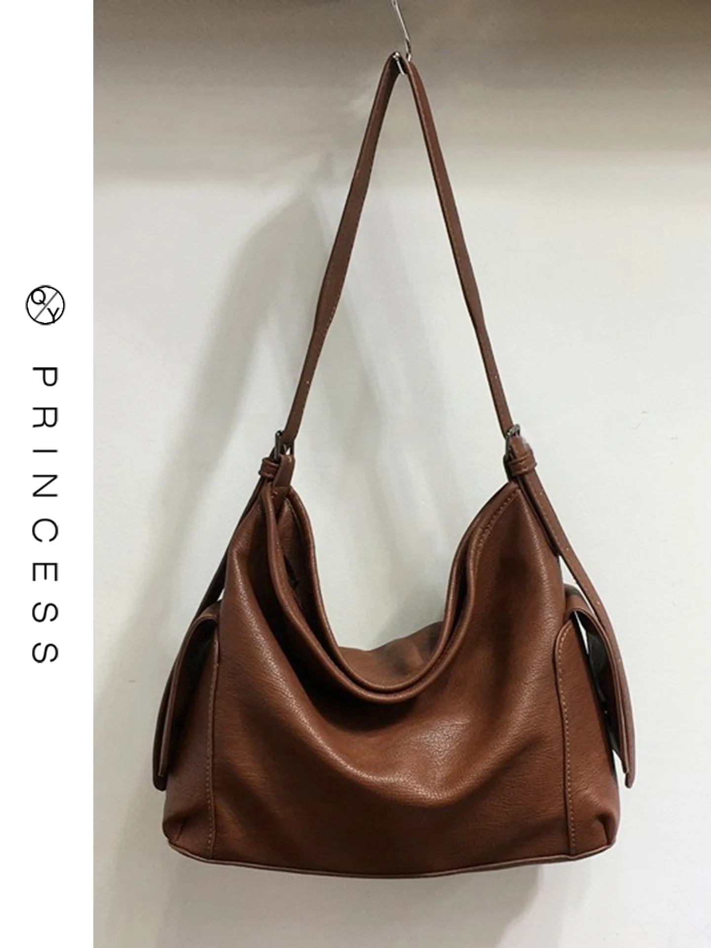 Женская сумка-тоут из мягкой кожи, новинка 2025, большая сумка через плечо на одно плечо, корейская сумка Sle
Женская сумка-тоут из мягкой кожи, новинка 2025, большая сумка через плечо на одно плечо, корейская сумка Sle