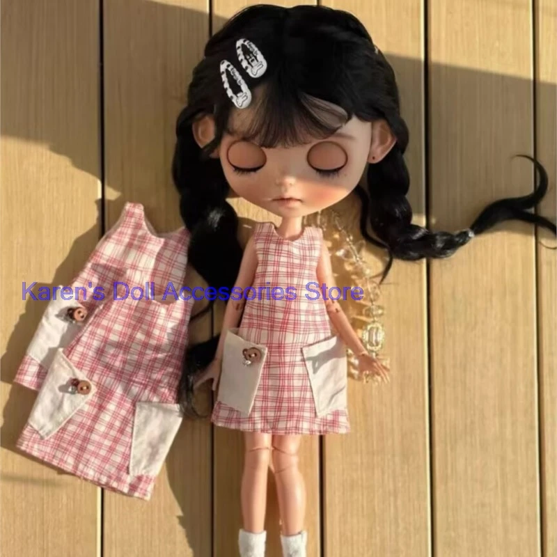 1pcs Red checkered vest skirt for landoudou/Blythe(Fit for Lulu,ymy24,Ob22,24,26,zone, Jenny)
1pcs Red checkered vest skirt for landoudou/Blythe(Fit for Lulu,ymy24,Ob22,24,26,zone, Jenny)