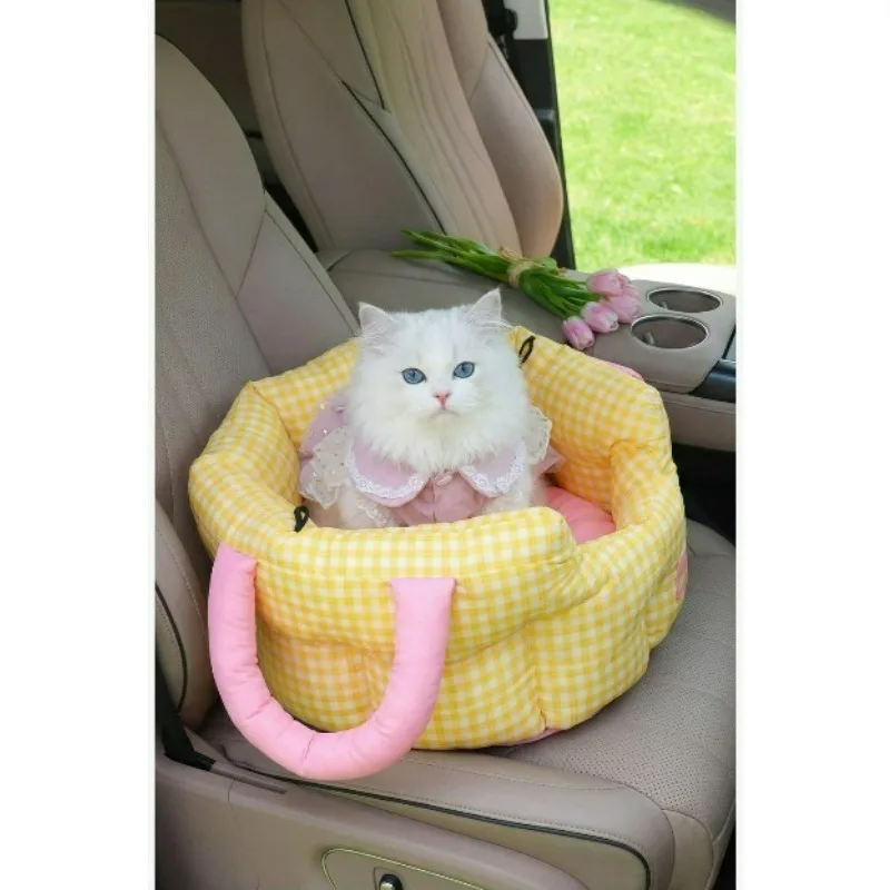 Car Kennel Pet Dog Going Out Long Distance Car Artifact Car Anti-dirty Pad Cat Nest Small Animal Carrier Transporte Pet
Car Kennel Pet Dog Going Out Long Distance Car Artifact Car Anti-dirty Pad Cat Nest Small Animal Carrier Transporte Pet