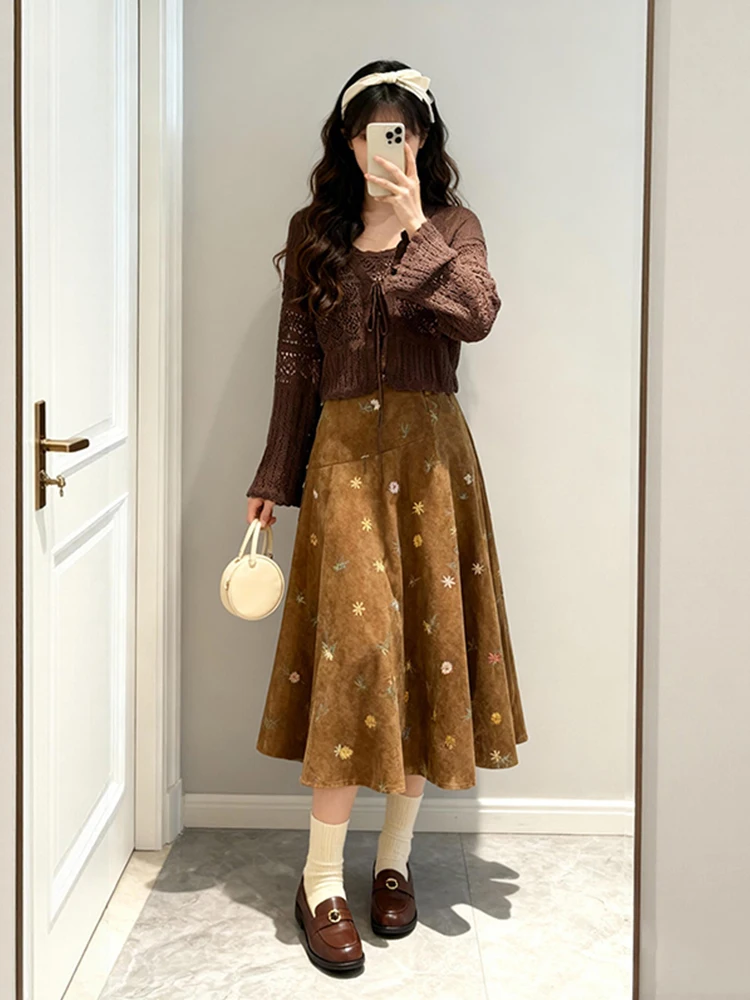 Korean Style Color Open Cardigan Printed Half Skirt Three Piece Set Women's Fashion Commute Spring Autumn New Arrival
Korean Style Color Open Cardigan Printed Half Skirt Three Piece Set Women's Fashion Commute Spring Autumn New Arrival