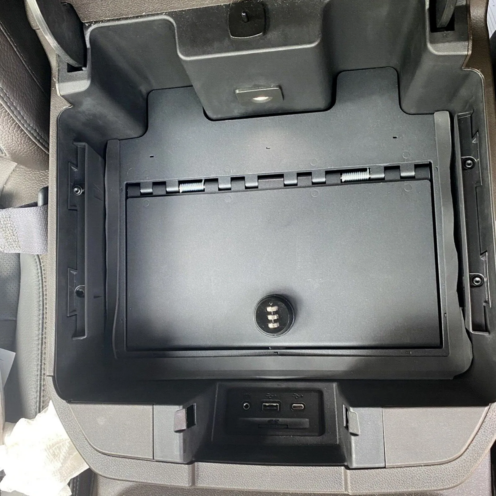 For 2019-2023 Chevy Silverado GMC Sierra Center Console Safe Storage Box W/Lock
For 2019-2023 Chevy Silverado GMC Sierra Center Console Safe Storage Box W/Lock