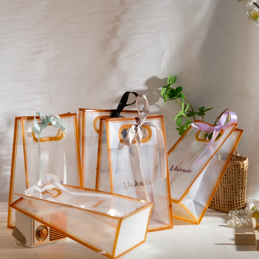 100pcs Custom Logo Clear Gift Bag with Die Cut Handles Reusable PP Favor Bag Ribbon Valentine'S Day Wedding Birthday
100pcs Custom Logo Clear Gift Bag with Die Cut Handles Reusable PP Favor Bag Ribbon Valentine'S Day Wedding Birthday
