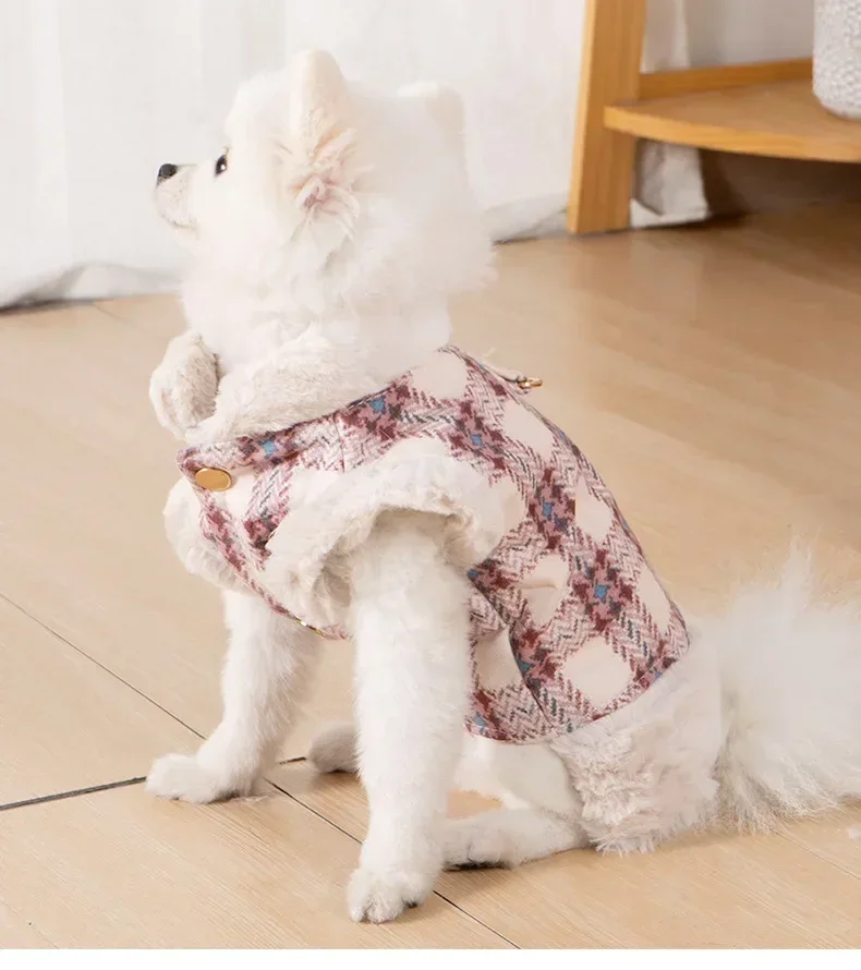 Autumn and Winter Fragrance Style Dog Vest Cute Plaid Dog Clothes Princess Two Feet Warm Winter Pet Clothing Chihuahua Coats
Autumn and Winter Fragrance Style Dog Vest Cute Plaid Dog Clothes Princess Two Feet Warm Winter Pet Clothing Chihuahua Coats