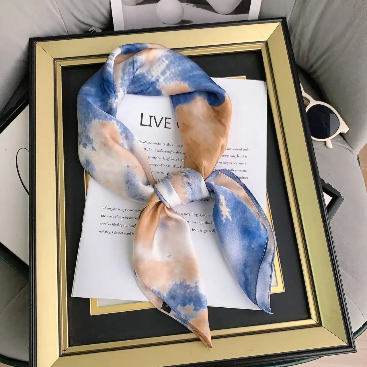 Artistic Abstract Tie Dye Print Square Scarf Satin Silk Lightweight Bandana for Women Vacation Outfit Neck Hairband Accessory
Artistic Abstract Tie Dye Print Square Scarf Satin Silk Lightweight Bandana for Women Vacation Outfit Neck Hairband Accessory