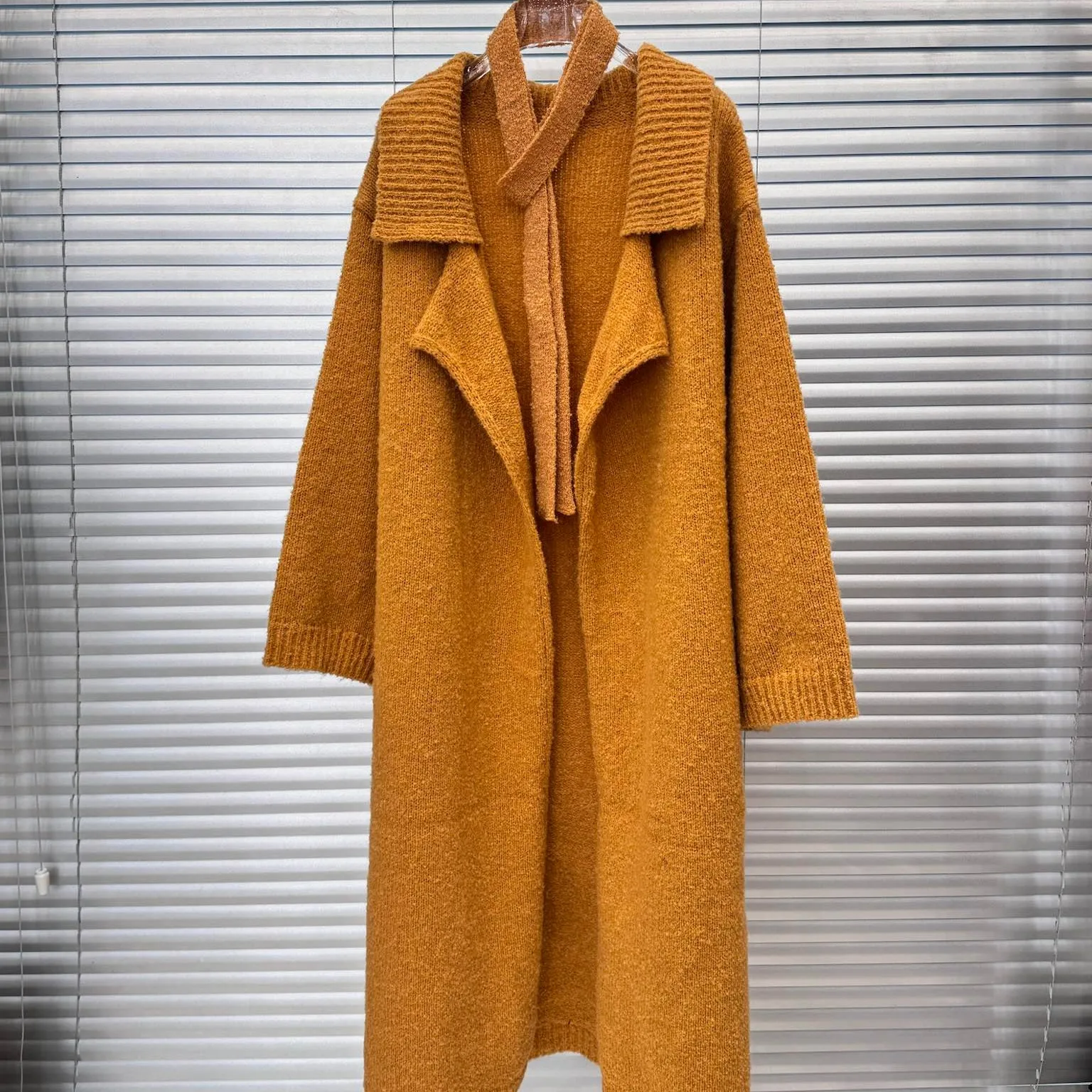 Knitted Lapel Long Sweater Cardigan Women Full Sleeve Open Stitch Vintage Style Solid Color Loose Casual Coat New Clothing C188
Knitted Lapel Long Sweater Cardigan Women Full Sleeve Open Stitch Vintage Style Solid Color Loose Casual Coat New Clothing C188
