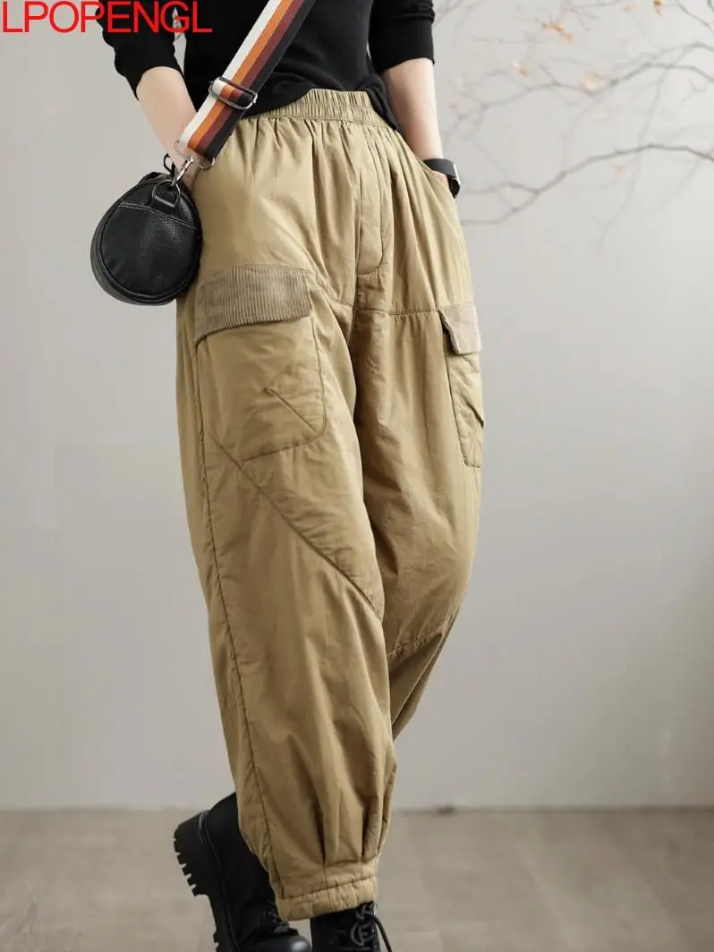 New Women's Artistic Casual Retro Loose Solid Color Elastic Waist Ankle-length Pants Streetwear Patchwork Pocket Harem Pants
New Women's Artistic Casual Retro Loose Solid Color Elastic Waist Ankle-length Pants Streetwear Patchwork Pocket Harem Pants