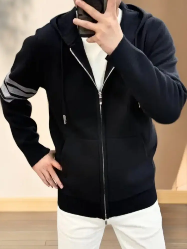 High-End Autumn Winter Zipper Design Knitted Open Cardigan Men Women Loose Luxury Sweater Jaet Casual Comfortable Faion
High-End Autumn Winter Zipper Design Knitted Open Cardigan Men Women Loose Luxury Sweater Jaet Casual Comfortable Faion