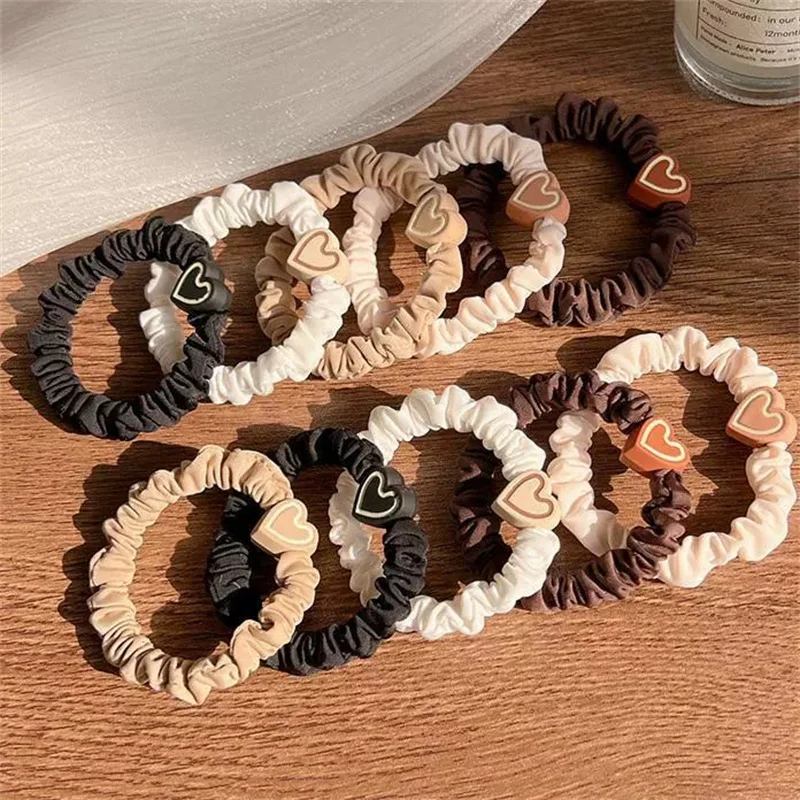 Love head rope tied with hair rubber band simple high elastic durable ponytail does not hurt the hair for women
Love head rope tied with hair rubber band simple high elastic durable ponytail does not hurt the hair for women