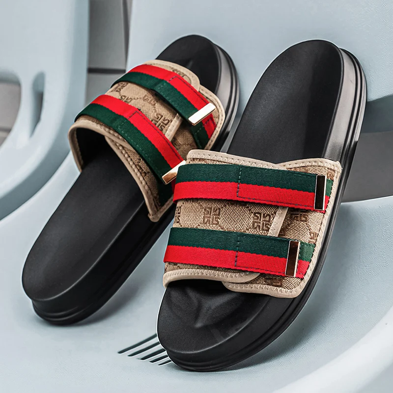 Thickened Wearable Men Summer Slippers Flat Anti Slip Durable Quality Student Outdoor Walking Shoes
Thickened Wearable Men Summer Slippers Flat Anti Slip Durable Quality Student Outdoor Walking Shoes