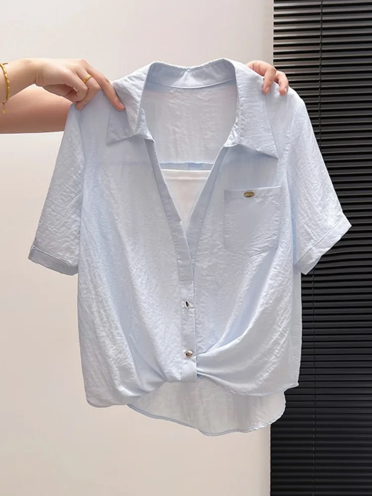 Summer Thin V-neck Shirt Women's Loose Fit Korean Style Commute Fashion Light Blue Top with Design Sense Lazy High-end Feeling
Summer Thin V-neck Shirt Women's Loose Fit Korean Style Commute Fashion Light Blue Top with Design Sense Lazy High-end Feeling