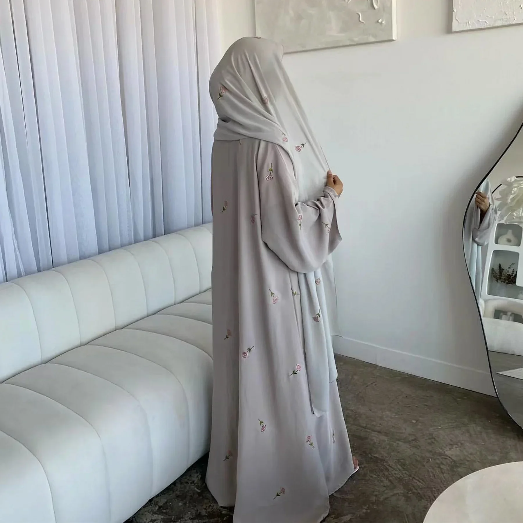 2025 Saudi Arabia Embroidery Muslim Modest Dress for Women Eid Dubai Hijab Abaya Luxury Islam Turkey Kaftan Kebaya Jalabiya Gown
2025 Saudi Arabia Embroidery Muslim Modest Dress for Women Eid Dubai Hijab Abaya Luxury Islam Turkey Kaftan Kebaya Jalabiya Gown