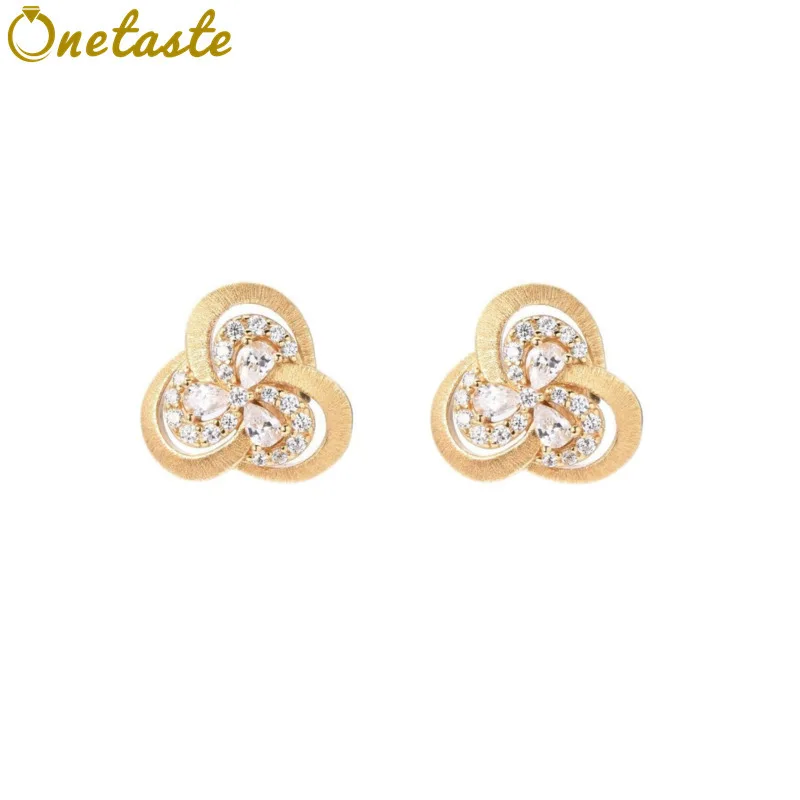 S925 Silver Gold Plated Brushed Cubic Zirconia Dainty Flower Stud Earrings Women Fashion Stackable Statement Earring Party Gift
S925 Silver Gold Plated Brushed Cubic Zirconia Dainty Flower Stud Earrings Women Fashion Stackable Statement Earring Party Gift
