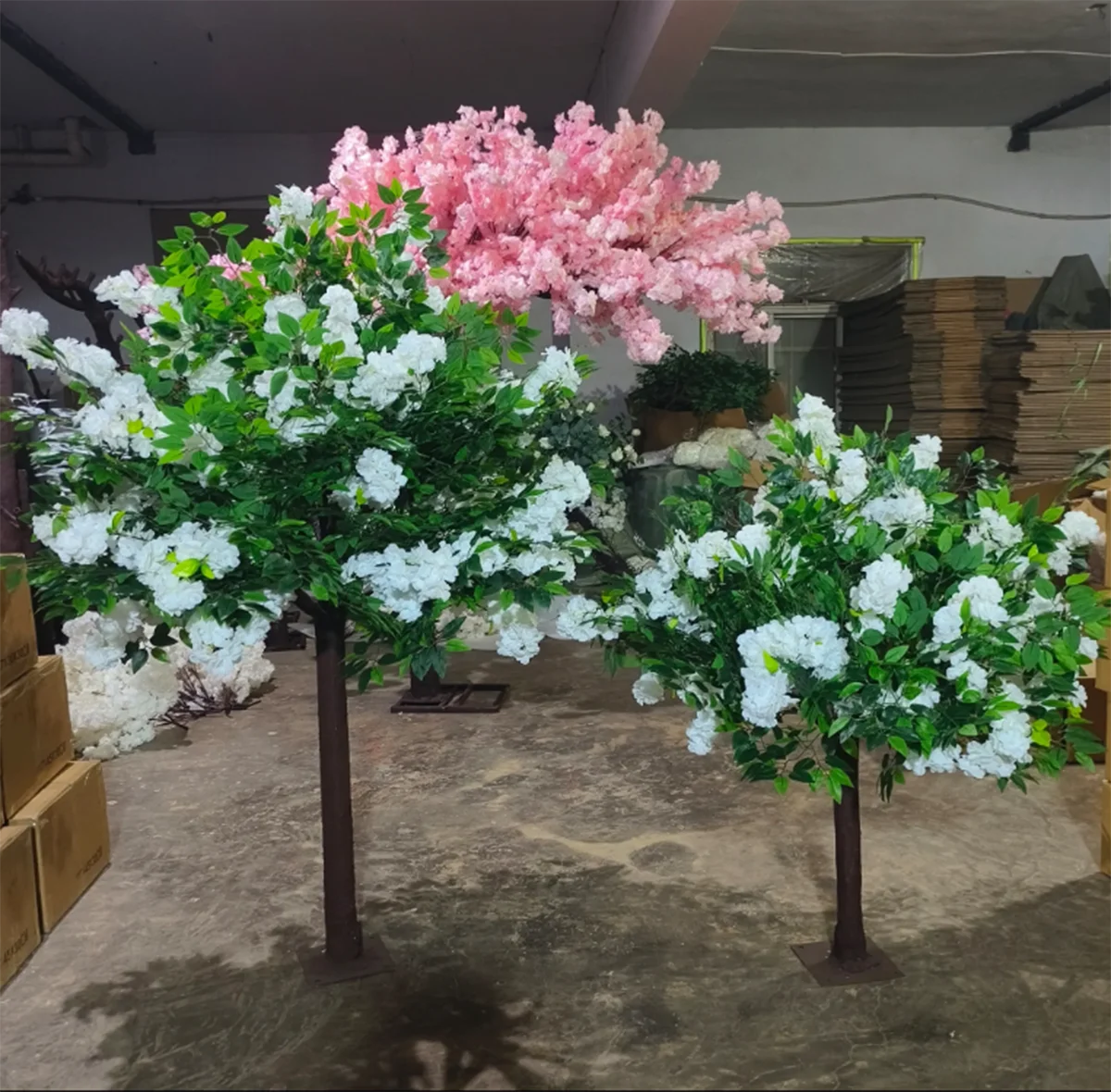 Artificial Cherry Blossom Tree with Green Banyan Leaves Indoor Wedding Event Party Decoration Table Centerpiece White
Artificial Cherry Blossom Tree with Green Banyan Leaves Indoor Wedding Event Party Decoration Table Centerpiece White
