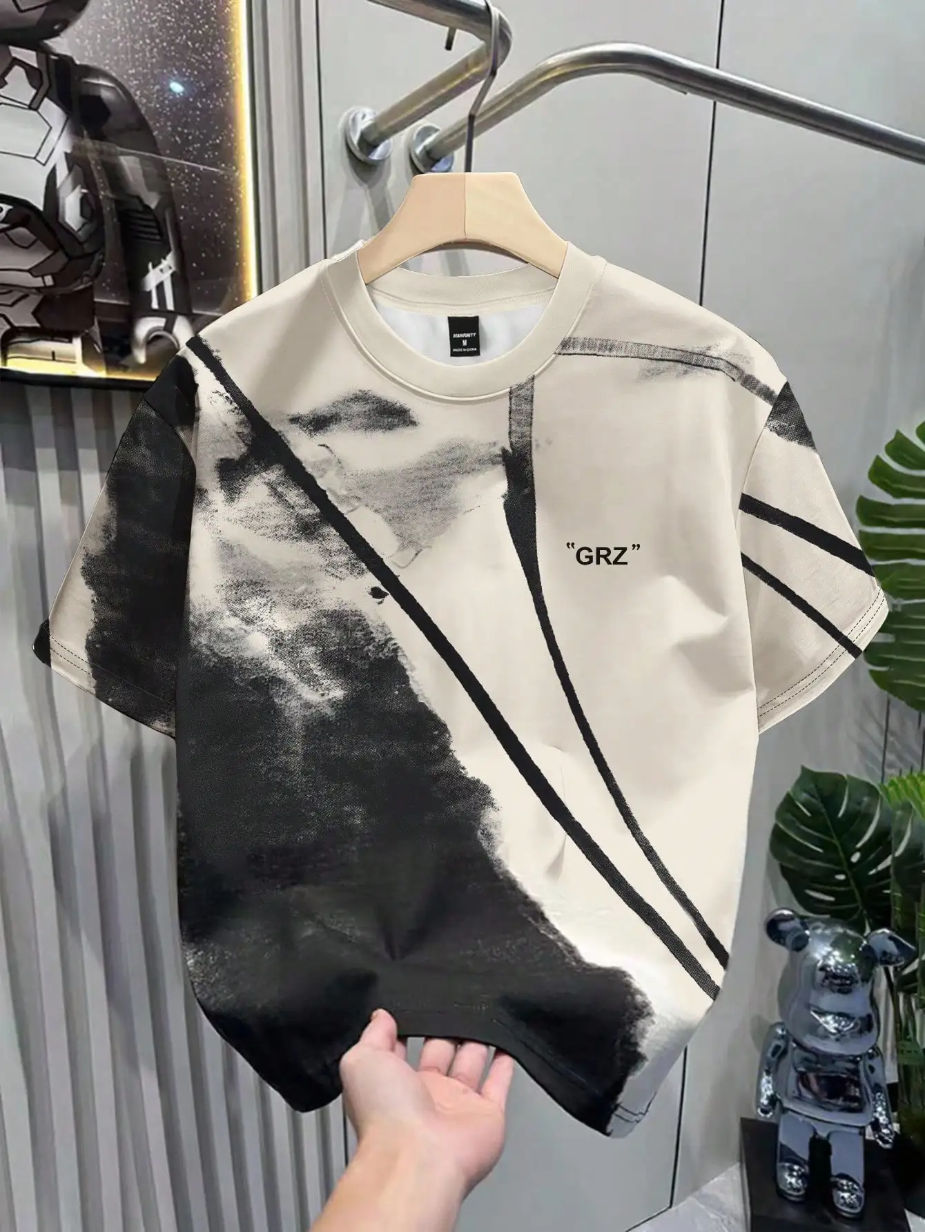Men's Abstract Print Loose Fit Round Neck Short Sleeve T-Shirt
Men's Abstract Print Loose Fit Round Neck Short Sleeve T-Shirt