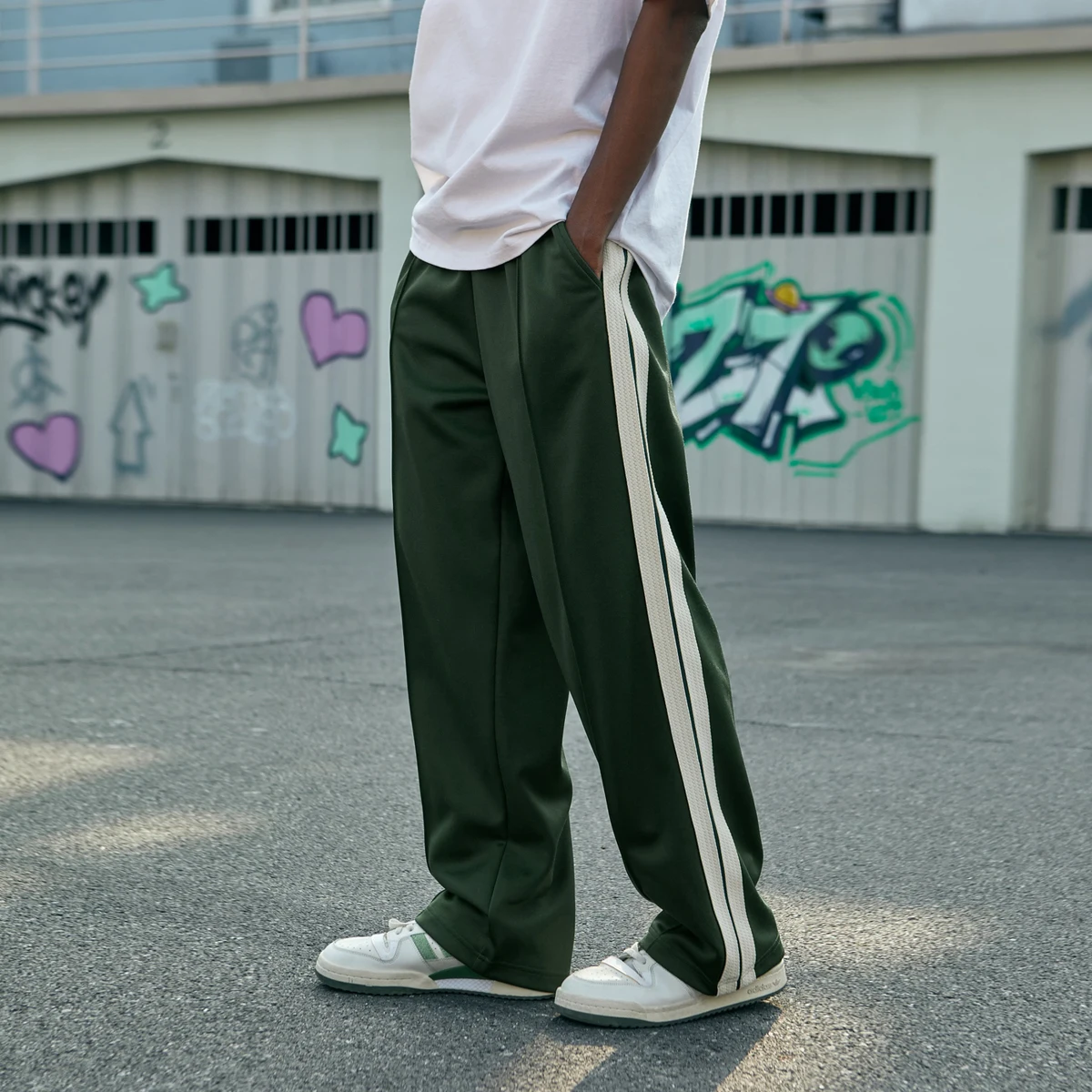 Glowing Box 2026SS Vintage Sports Woven Belted Wide Leg Pants Loose Casual Floor Length Trousers Faionable Casual Leisure P...
Glowing Box 2026SS Vintage Sports Woven Belted Wide Leg Pants Loose Casual Floor Length Trousers Faionable Casual Leisure P...