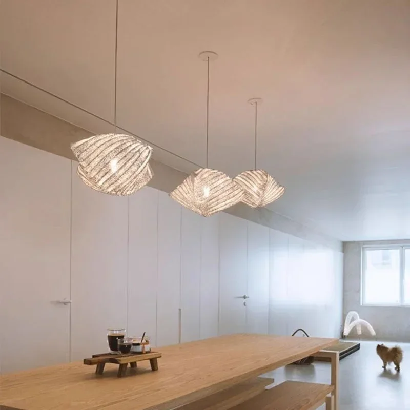 SANDYHA Nordic Shell Chandeliers Pendant Lights for Living Room Bedroom Kitchen Dining Table Modern Lighting Home Decor Indoor
SANDYHA Nordic Shell Chandeliers Pendant Lights for Living Room Bedroom Kitchen Dining Table Modern Lighting Home Decor Indoor