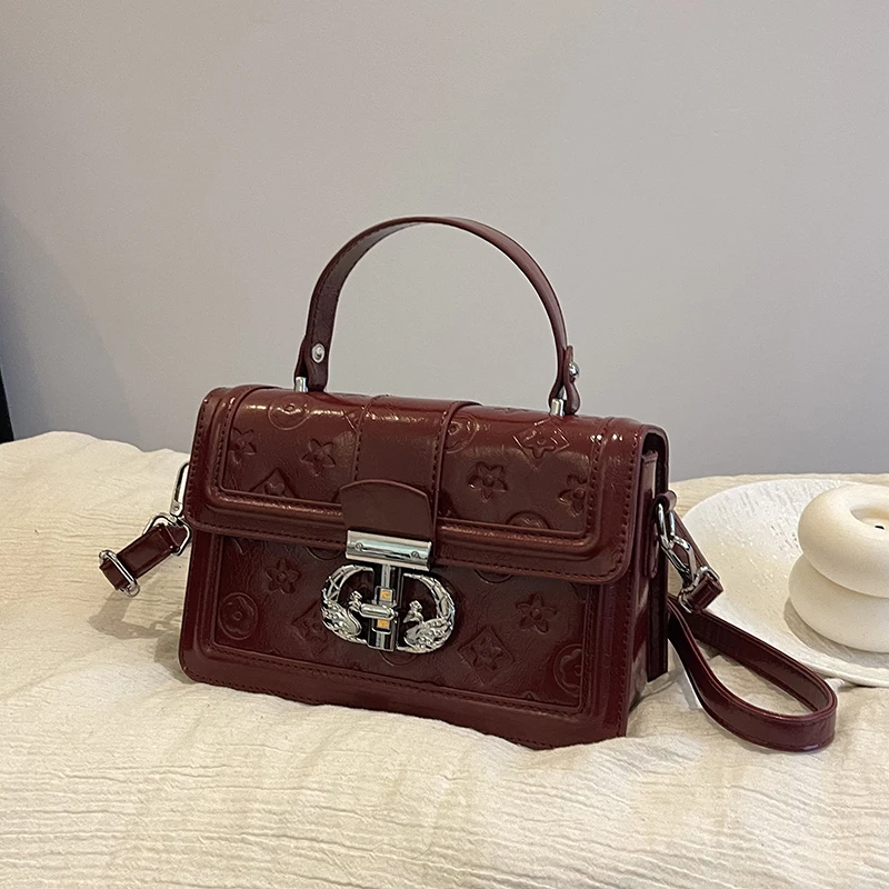 Классическая кожаная сумка через плечо для женщин, женская сумка через плечо, известный дизайнер люксового бренда, элегантные сумки-тоут 
Классическая кожаная сумка через плечо для женщин, женская сумка через плечо, известный дизайнер люксового бренда, элегантные сумки-тоут