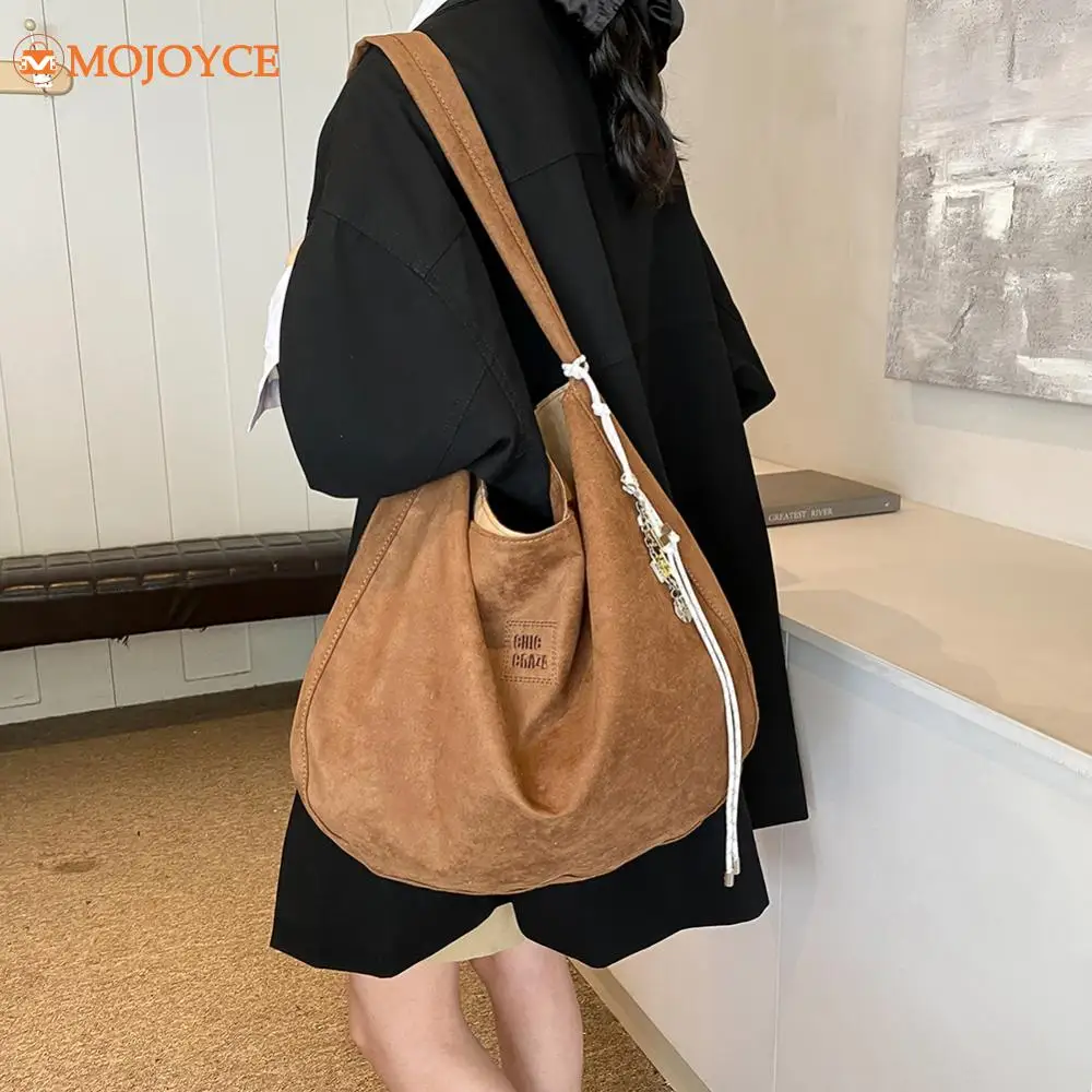 Autumn Winter Suede Crossbody Bag for Women's Large Capacity Solid Casual Shoulder Bag High Quality Bucket Bag Versatile Handbag
Autumn Winter Suede Crossbody Bag for Women's Large Capacity Solid Casual Shoulder Bag High Quality Bucket Bag Versatile Handbag