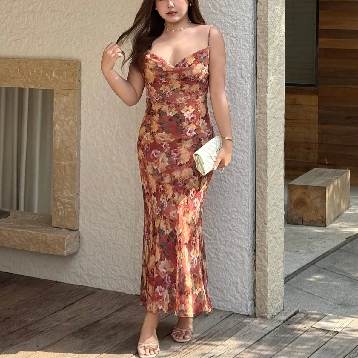2026 Summer Premium Plus Size French Red Dress Terracotta Rose Cowl Neck Spaghetti Strap Dress For Curvy Ladies 9494
2026 Summer Premium Plus Size French Red Dress Terracotta Rose Cowl Neck Spaghetti Strap Dress For Curvy Ladies 9494