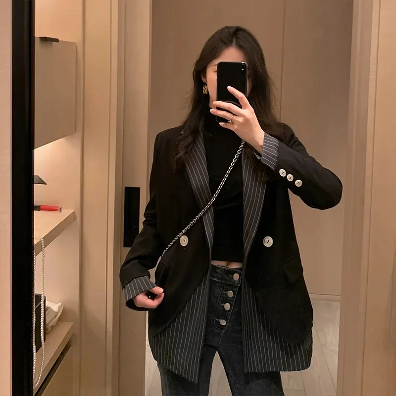 Suit Coat 2023 New Western Style Fashion Spring and Autumn Korean Stripe Splicing Fake Two Pieces Of Versatile Double Breasted T
Suit Coat 2023 New Western Style Fashion Spring and Autumn Korean Stripe Splicing Fake Two Pieces Of Versatile Double Breasted T