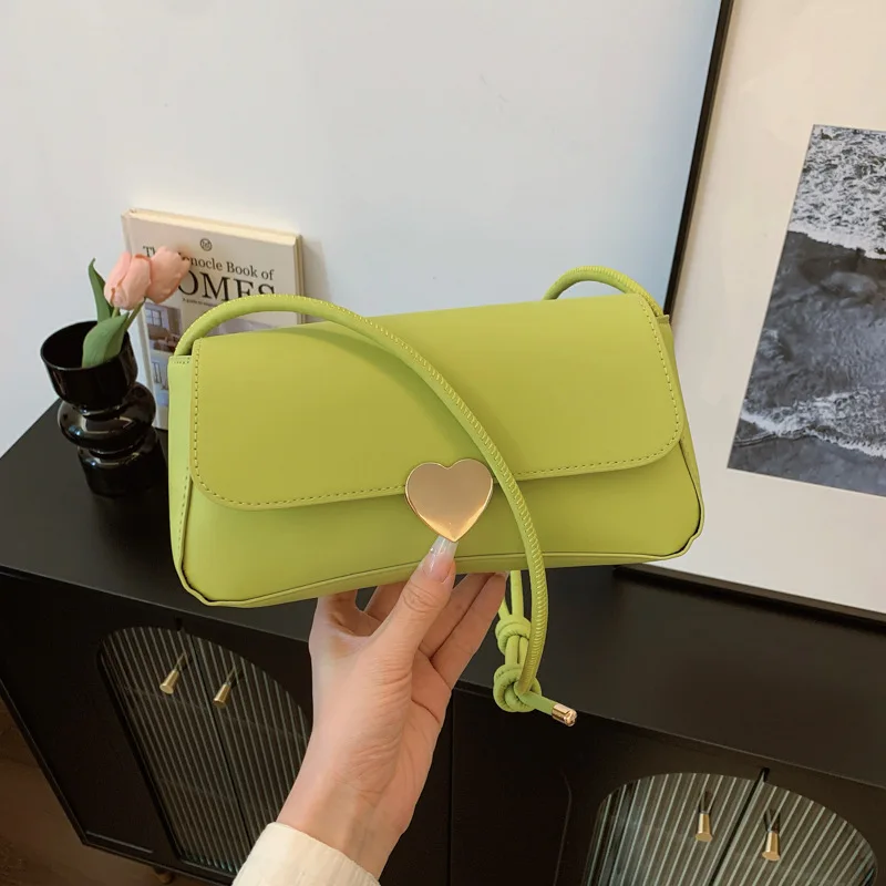 Simple Retro Crossbody Bags for Women Shoulder Bag Fashion Designer Bag Casual Underarm Bag Purse and Handbags Сумка Женская
Simple Retro Crossbody Bags for Women Shoulder Bag Fashion Designer Bag Casual Underarm Bag Purse and Handbags Сумка Женская